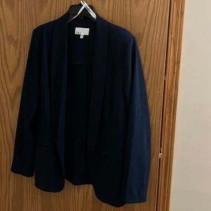 DR2 women’s blazer. Size Medium. Navy blue.